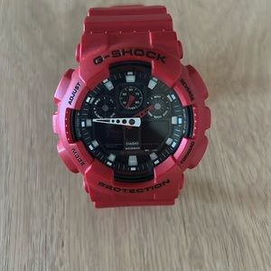 COPY - Like new G Shock Casio watch. Needs battery